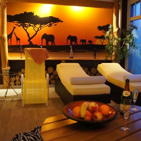 Hotel "Drei Rosen" Ohg Regina & Hans - Peter Fassbinder Leinefelde-Worbis المظهر الخارجي الصورة